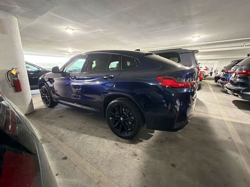 Certified 2024 BMW X4 xDrive30i w/ Premium Package image 2