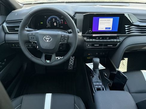 New 2026 Toyota Camry SE FWD image 11