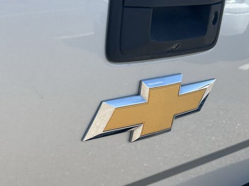 Used 2017 Chevrolet Silverado 1500 LT w/ All Star Edition RWD image 9