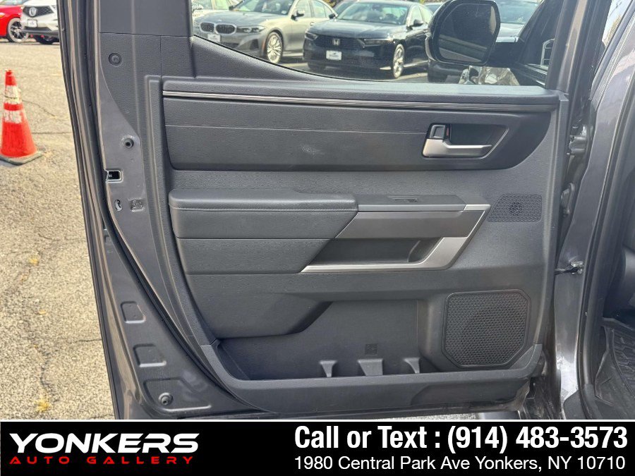 Used 2022 Toyota Tundra SR5 AWD/4WD image 8