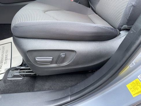 Certified 2022 Toyota Highlander LE image 19