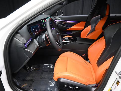 Used 2026 BMW M5 w/ Carbon Package image 46