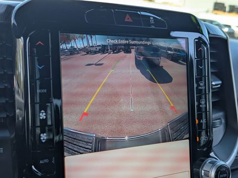 Used 2025 RAM 3500 Big Horn image 23