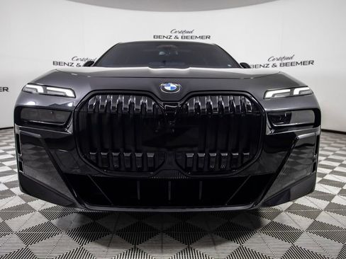 Used 2023 BMW 740i RWD image 5