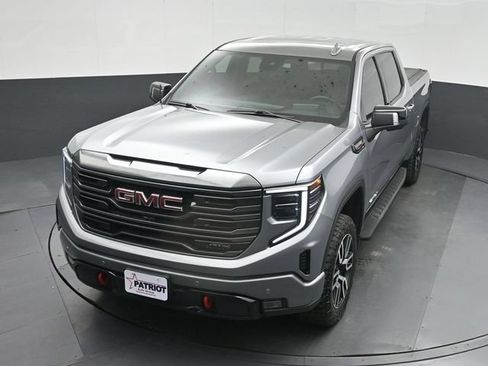 Used 2024 GMC Sierra 1500 AT4 w/ Technology Package AWD/4WD image 45