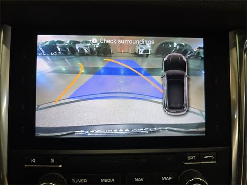 Used 2018 Porsche Macan S image 26