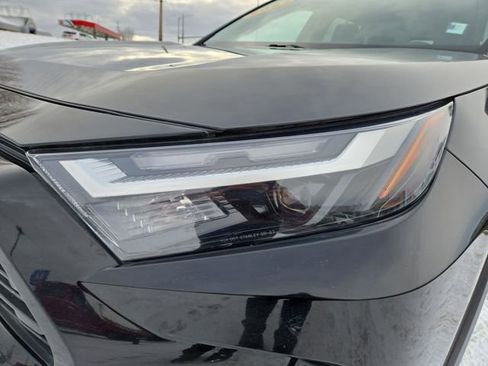 Used 2023 Toyota RAV4 XLE image 6