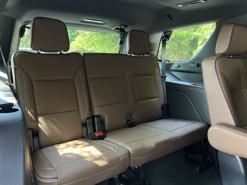New 2026 Chevrolet Tahoe High Country AWD/4WD image 36