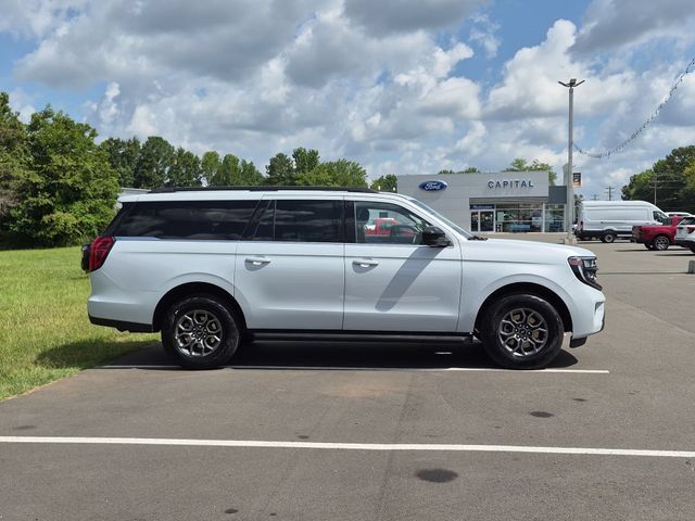 Used 2025 Ford Expedition Max Active RWD image 14
