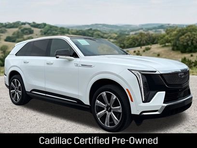 Certified 2025 Cadillac Escalade IQ Luxury 2 w/ LPO, Premium Carpet Package