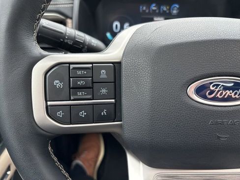 Used 2023 Ford Expedition Limited AWD/4WD image 33