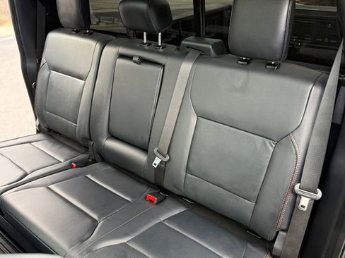 Used 2023 Ford F350 Lariat w/ Tow Technology Package image 31