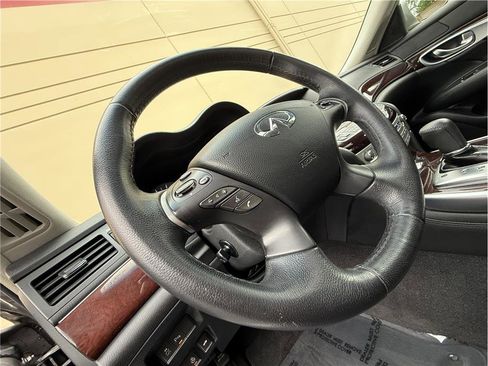 Used 2013 INFINITI M37 w/ Premium Pkg image 13