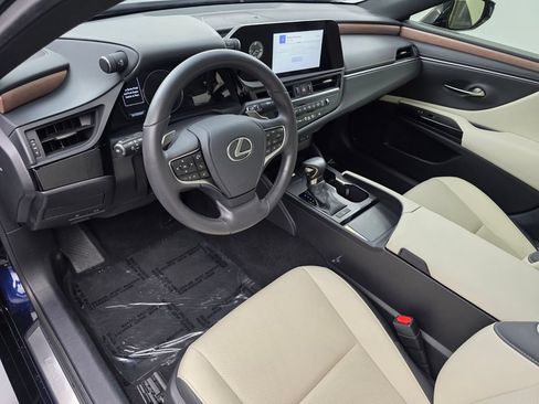Used 2025 Lexus ES 350 w/ Premium Package FWD image 10