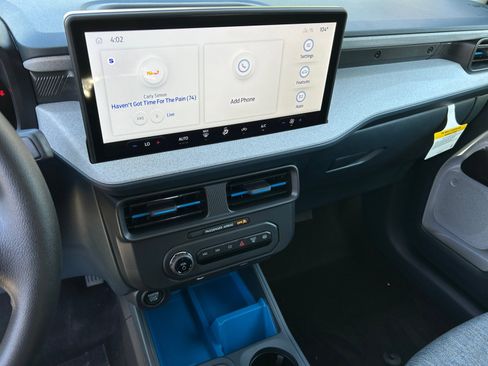 New 2026 Ford Maverick XLT FWD image 11