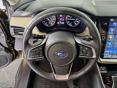 Used 2025 Subaru Outback Premium w/ Popular Package #1A AWD/4WD image 3