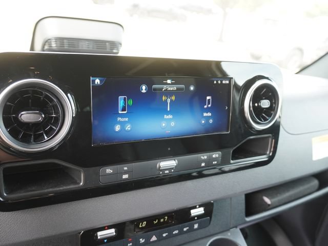 Used 2025 Mercedes-Benz Sprinter 2500 image 16
