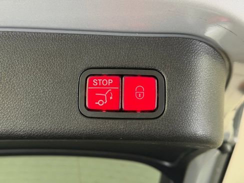 Used 2019 Mercedes-Benz GLE 400 4MATIC image 15