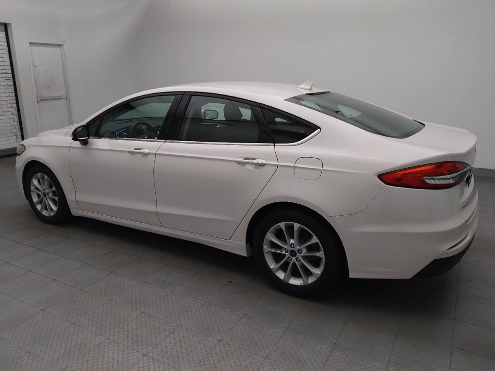 Used 2020 Ford Fusion SE FWD image 3