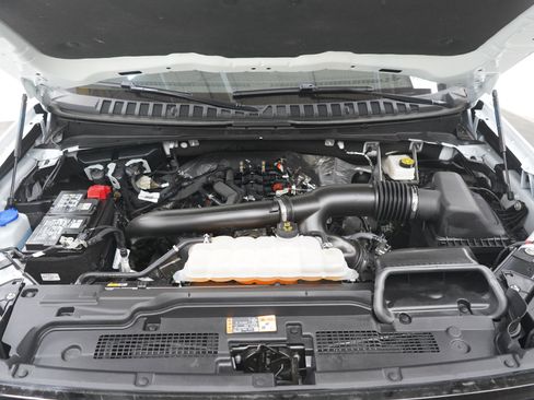 Used 2025 Ford Expedition Platinum AWD/4WD image 34