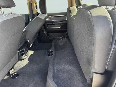 Used 2019 RAM 3500 Big Horn image 42