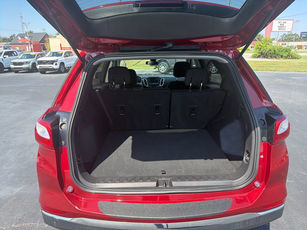 Used 2020 Chevrolet Equinox LT FWD image 13