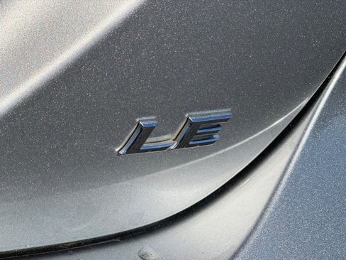 Used 2022 Toyota Camry LE image 27