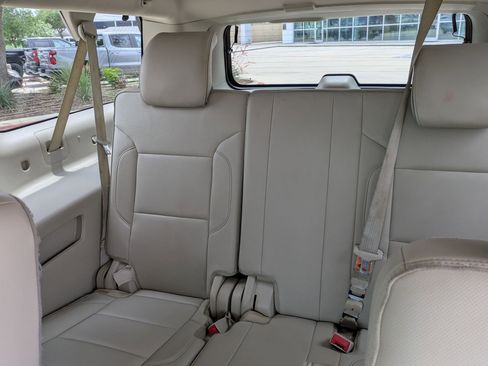 Used 2018 GMC Yukon XL Denali w/ Denali Ultimate Package RWD image 12