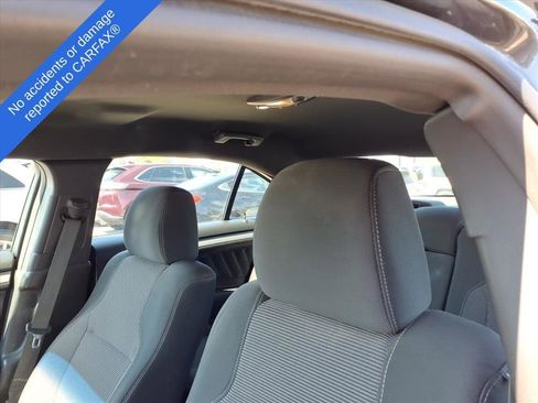 Used 2016 Ford Taurus SEL image 17