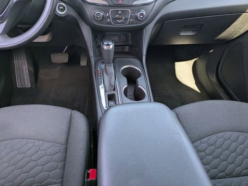 Used 2020 Chevrolet Equinox LT AWD/4WD image 18