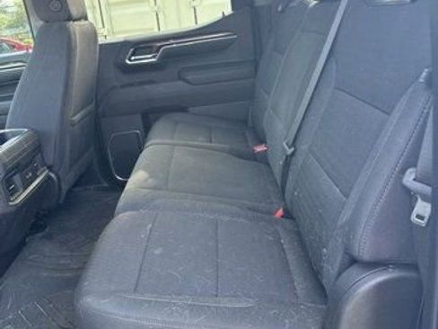 Used 2023 Chevrolet Silverado 1500 LT image 11