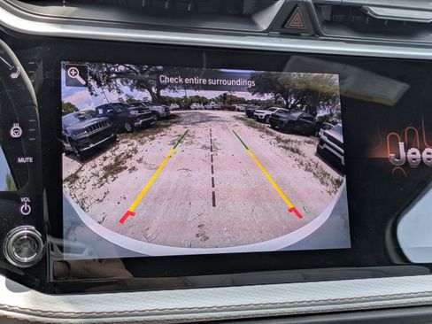 New 2026 Jeep Cherokee Limited AWD/4WD image 24