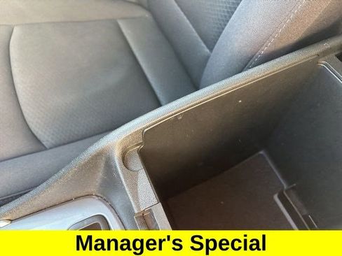 Used 2024 Chevrolet Malibu LT image 28