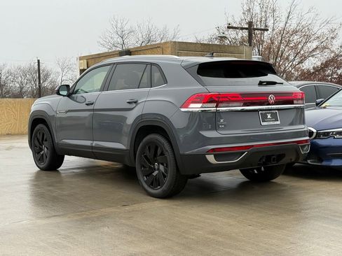 New 2026 Volkswagen Atlas Cross Sport SE FWD image 7