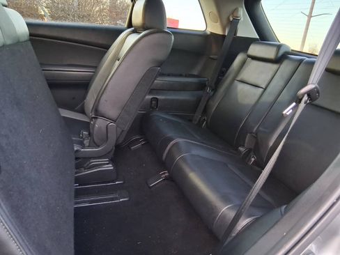 Used 2011 MAZDA CX-9 Touring w/ Moonroof & Bose Audio Pkg FWD image 17