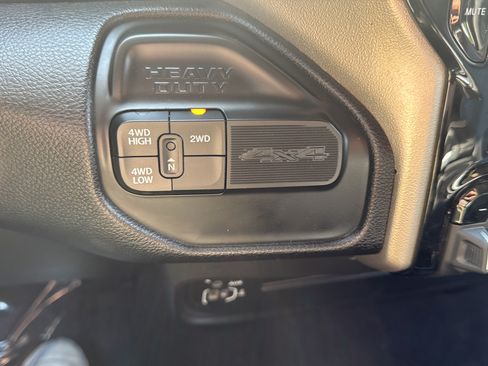 Used 2024 RAM 2500 Laramie AWD/4WD image 27