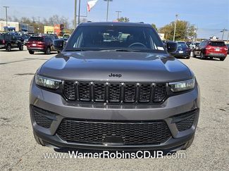 New 2025 Jeep Grand Cherokee Altitude video 2