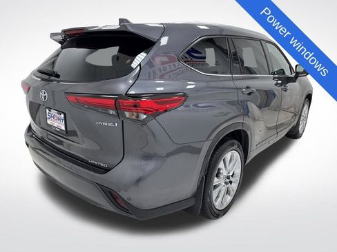 Used 2023 Toyota Highlander Limited image 4