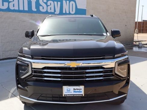 Used 2026 Chevrolet Tahoe LT RWD image 3