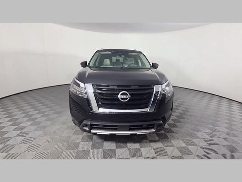 Used 2025 Nissan Pathfinder SL FWD image 50