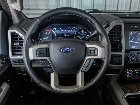Used 2019 Ford F250 Lariat image 15