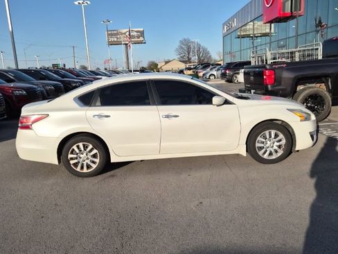 Used 2015 Nissan Altima 2.5 S w/ Power Driver Seat Package image 6
