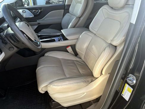 Used 2022 Lincoln Aviator Reserve w/ Equipment Group 201A image 21