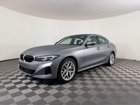 Used 2025 BMW 330i Sedan w/ Driving Assistance Package image 7