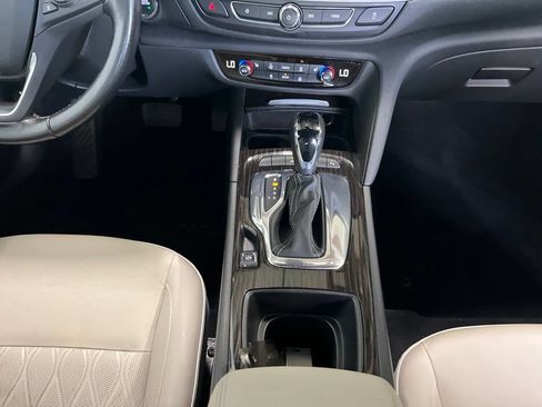 Used 2019 Buick Regal Avenir w/ Driver Confidence Package II FWD image 11