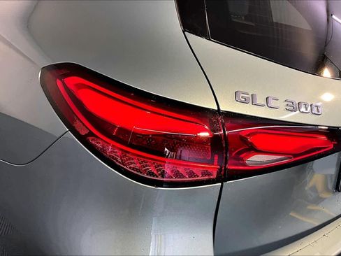New 2026 Mercedes-Benz GLC 300 4MATIC image 5