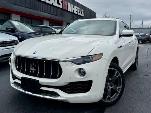 Used 2017 Maserati Levante Base image 1
