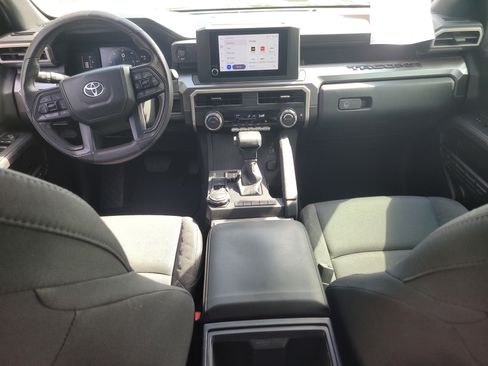 Certified 2024 Toyota Tacoma SR5 AWD/4WD image 16