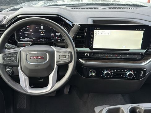 Used 2024 GMC Sierra 1500 Elevation image 28