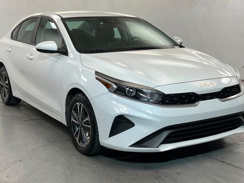 Used 2023 Kia Forte LXS FWD image 8